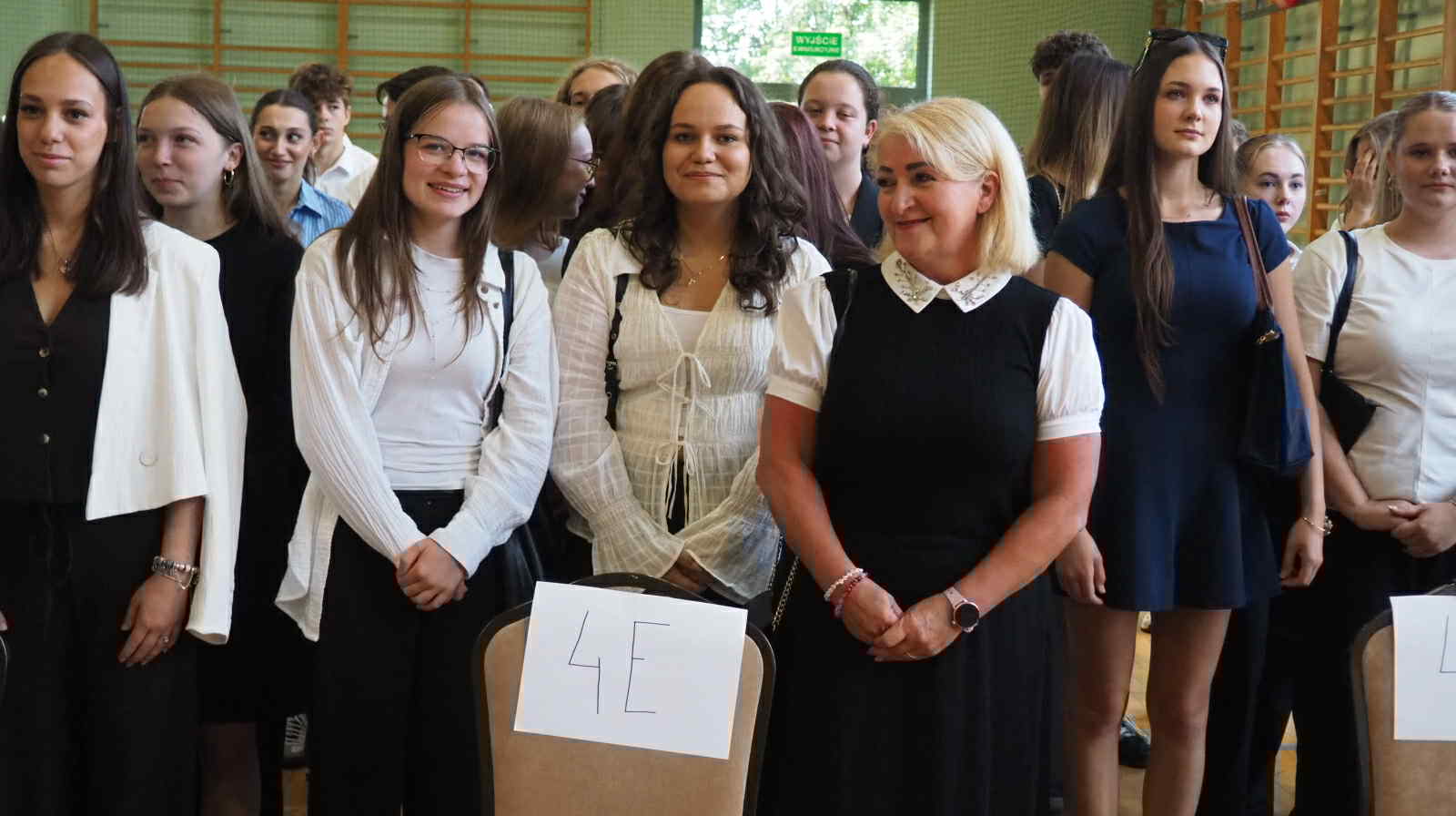 Zdjęcie Rozp roku 2025-2026 (38)c9fd9f50-a5fd-4f8f-a7f0-d03506e2d5f7.jpeg w galerii Uroczyste rozpoczęcie roku szkolnego 2025/2026